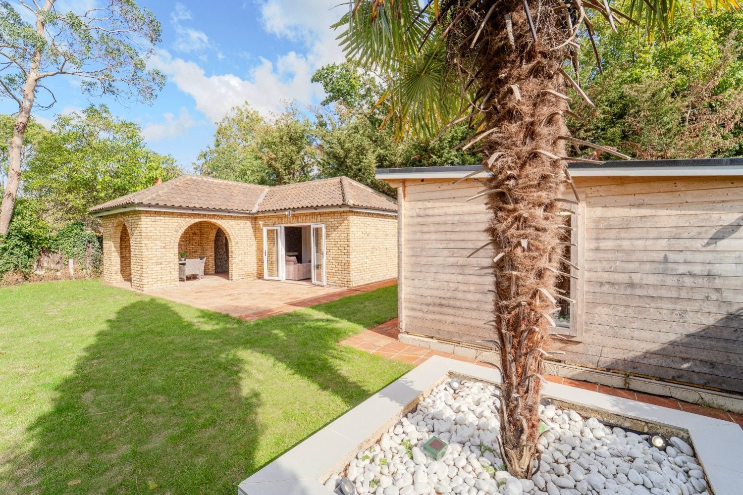 Highview Manor for 19 guests image 3